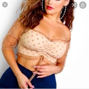 Plus size rebdolls crop